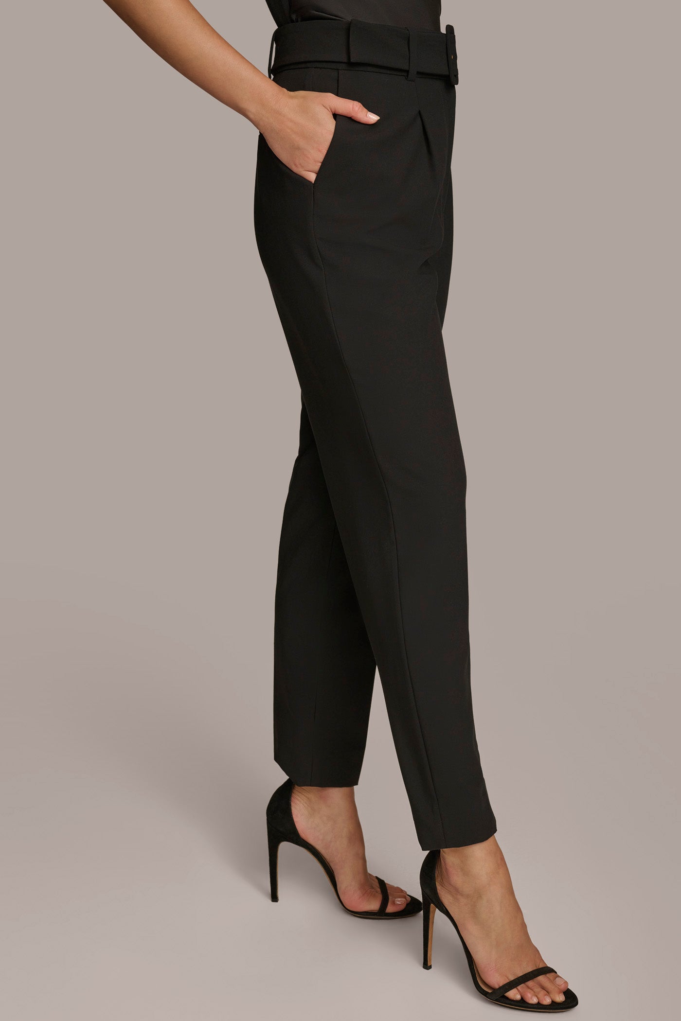 PLEATED PANT WITH BELT