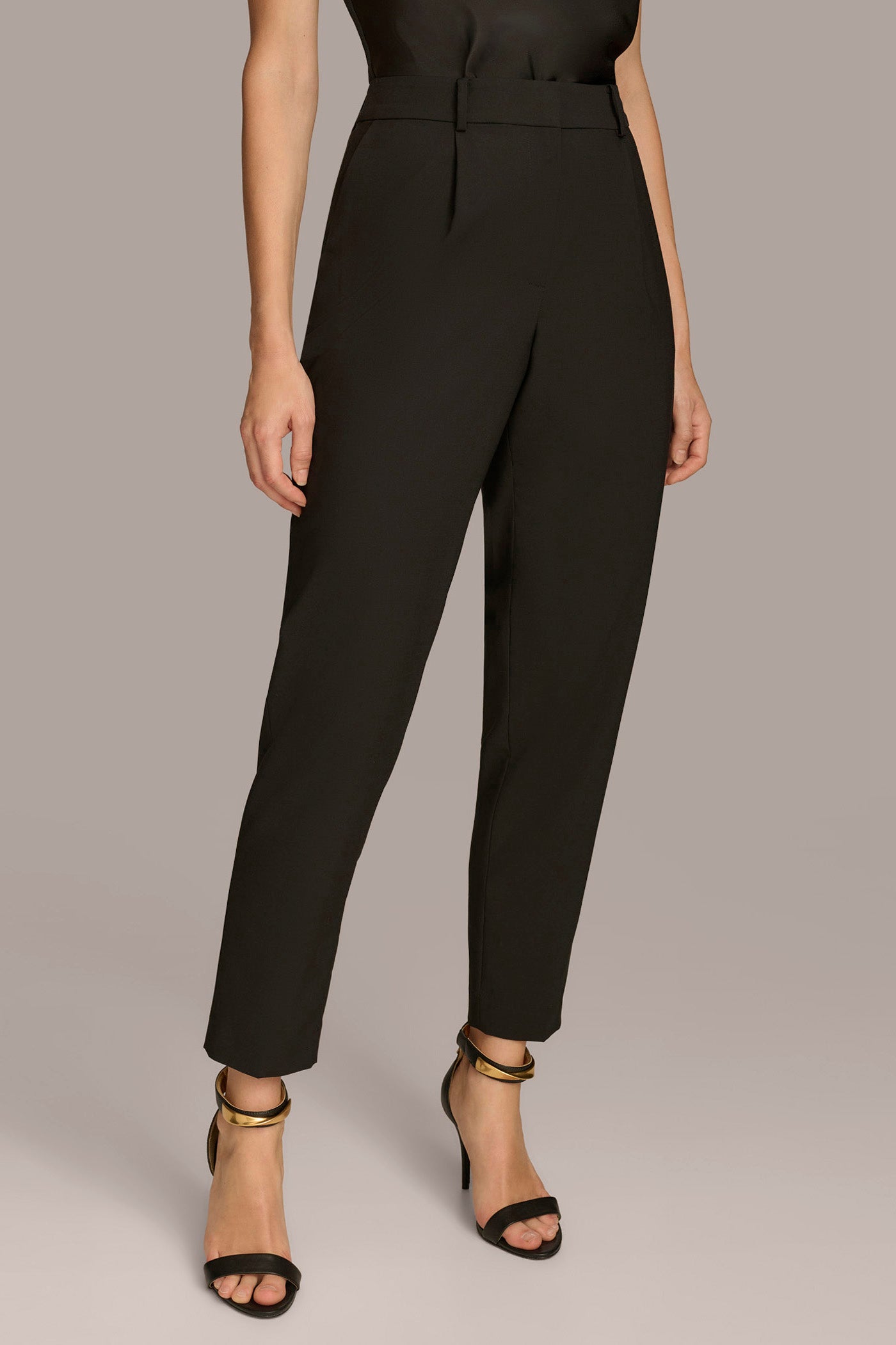 PLEATED SLIM LEG TROUSER