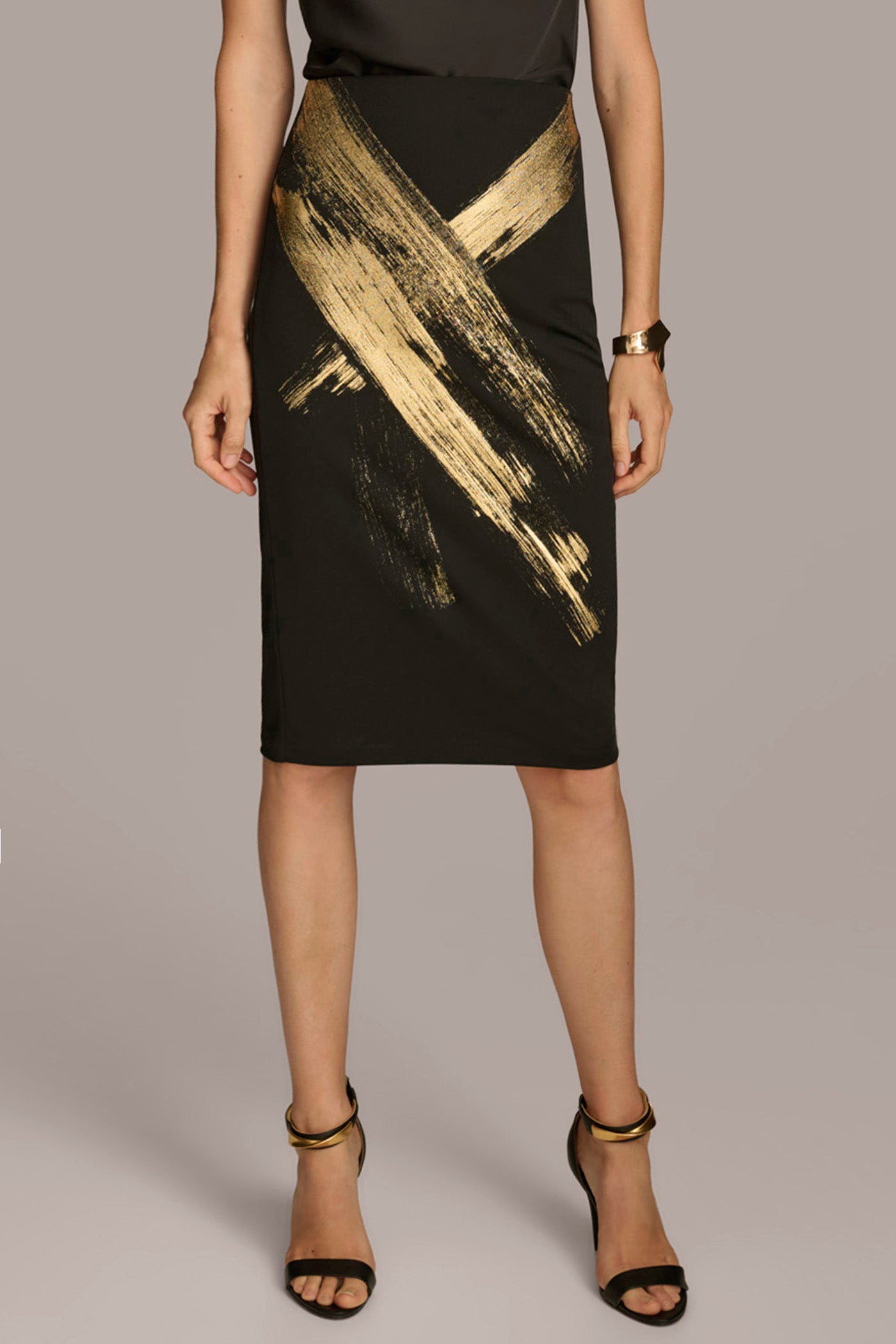 SKIRT WITH BRUSH STROKE