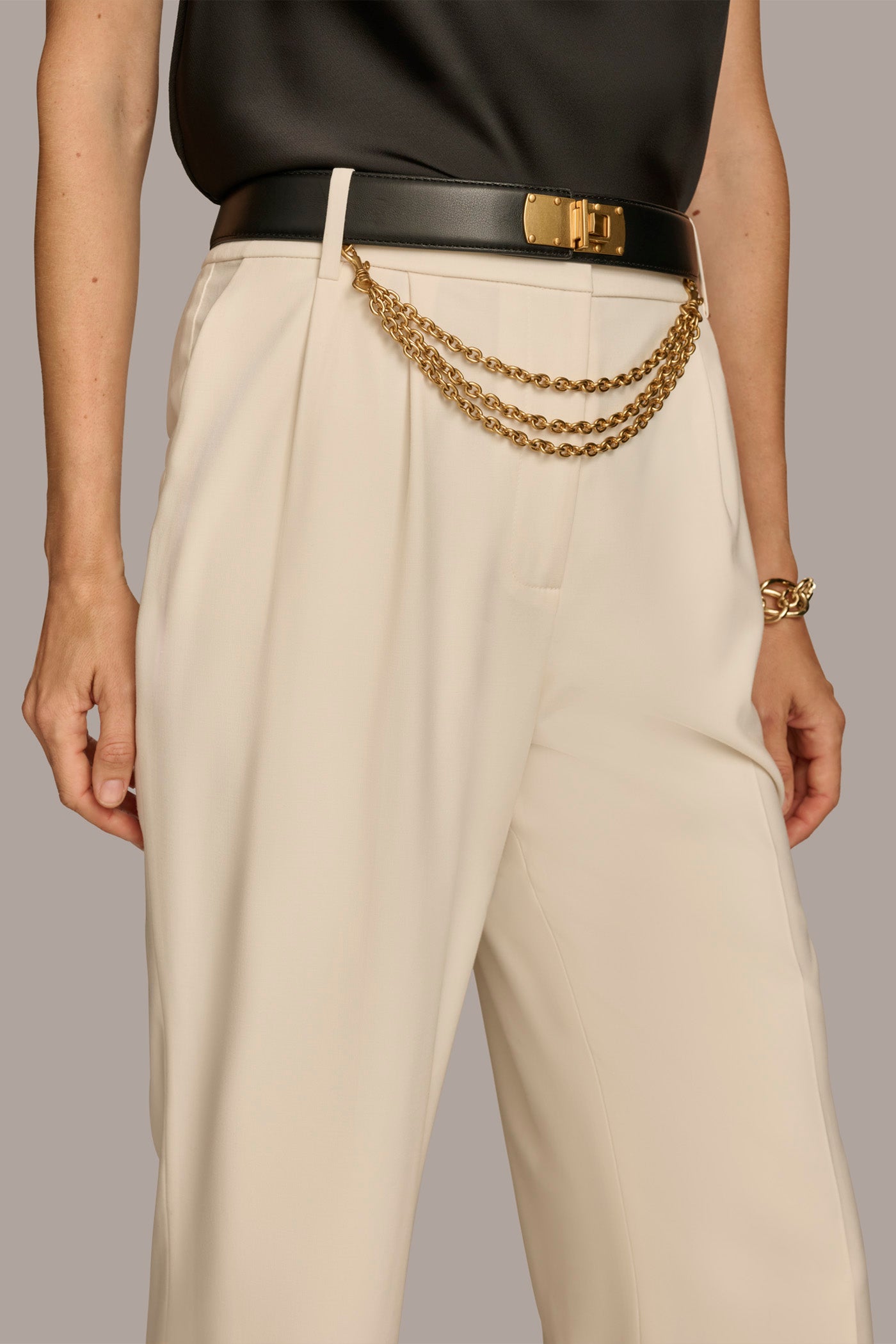 WIDE LEG TROUSER WITH CHAIN BELT