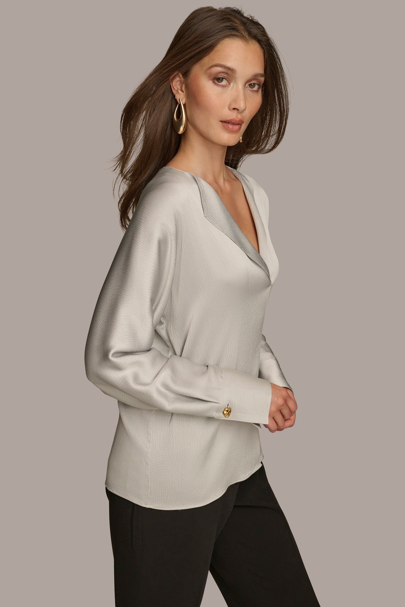 HAMMERED SATIN LONG SLEEVE V-NECK BLOUSE