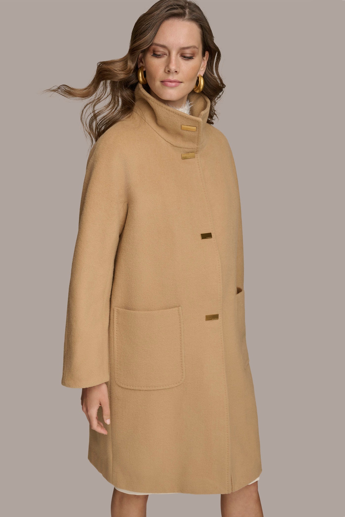 FUNNEL NECK COAT