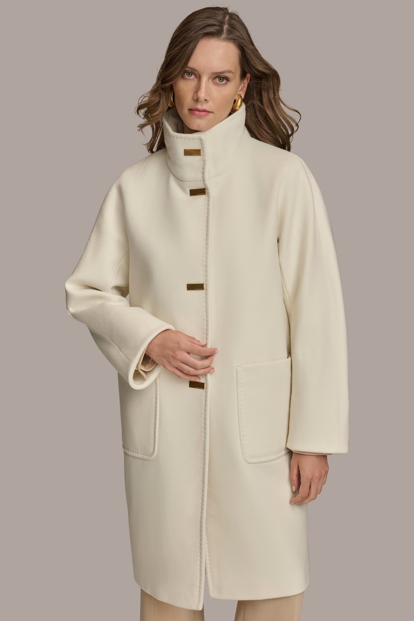 FUNNEL NECK COAT