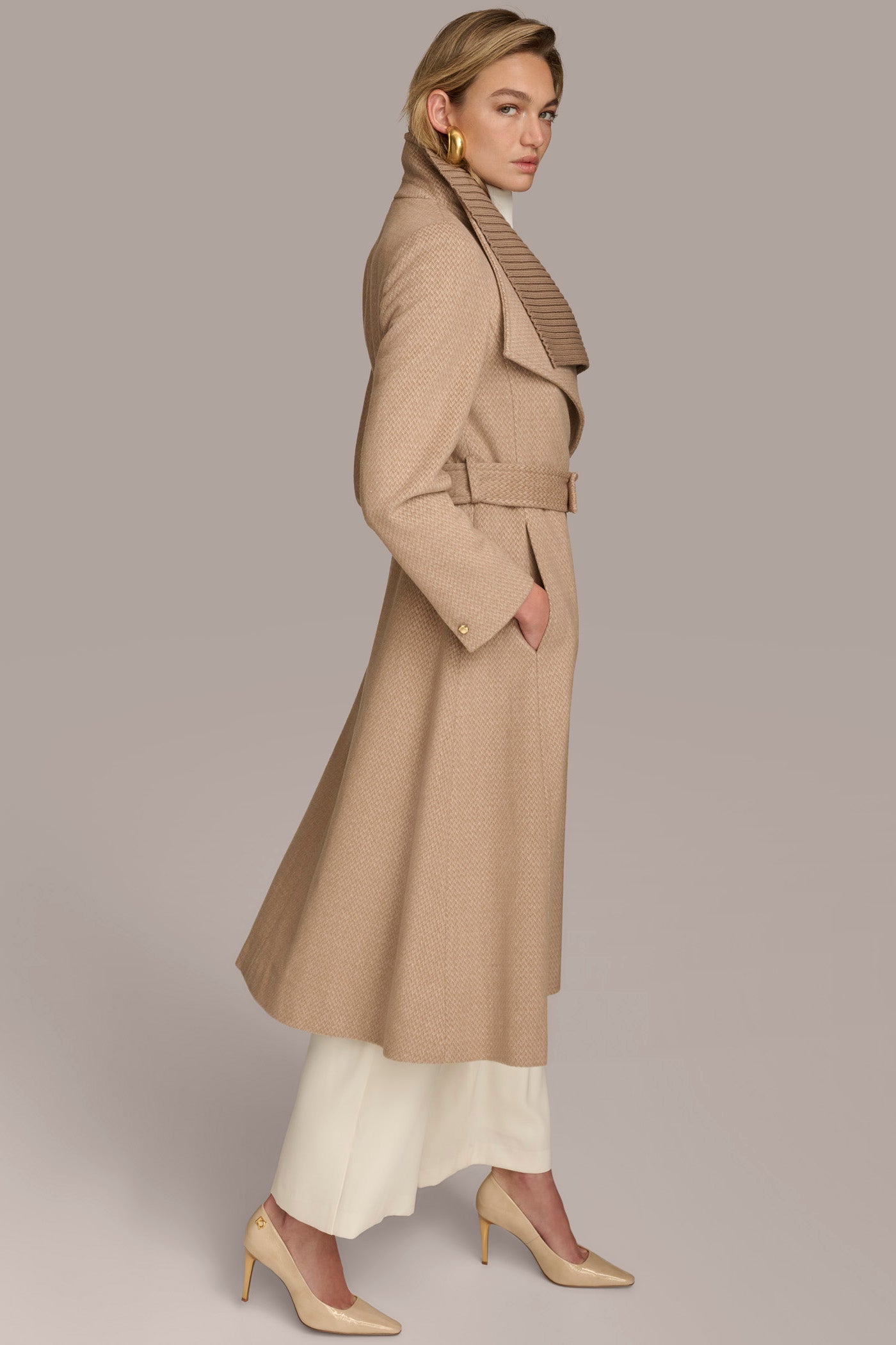 WOOL COAT